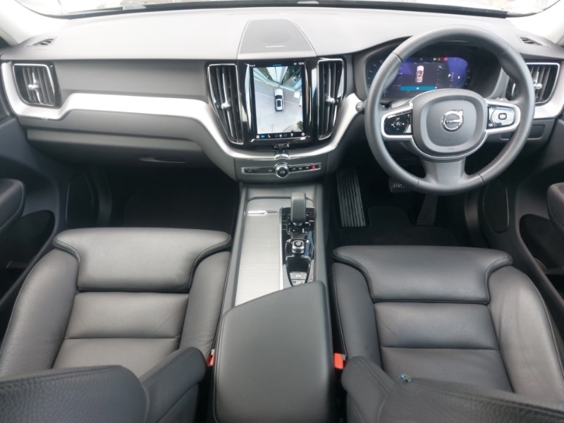 Used Volvo XC60 2022 for sale - 77284922: Photo 2