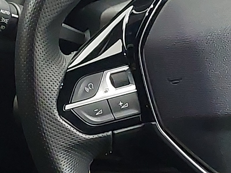 Used Peugeot 2008 2023 for sale - 77483984: Photo 10