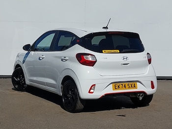 Used Hyundai i10 2024 for sale - 75628900: Photo