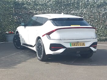 Used Kia EV6 2025 for sale - 76492810: Photo