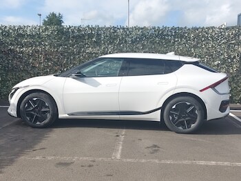 Used Kia EV6 2025 for sale - 76492810: Photo