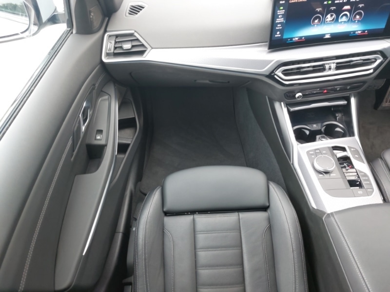 Used BMW 3 Series 2024 for sale - 76107640: Photo 10