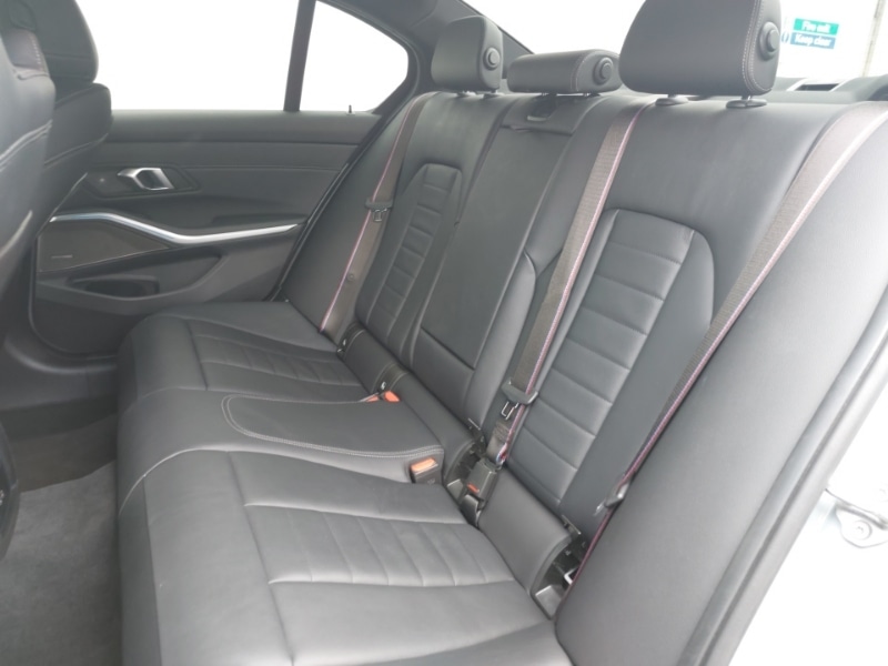 Used BMW 3 Series 2024 for sale - 76107640: Photo 6