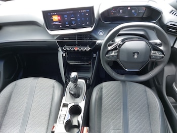 Used Peugeot 2008 2023 for sale - 75644768: Photo