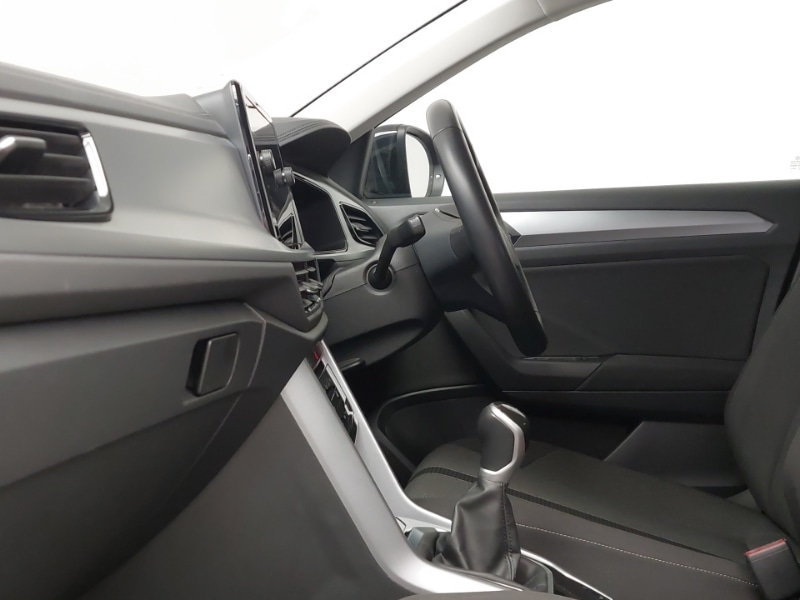 Used Volkswagen T-Roc 2023 for sale - 77987190: Photo 5