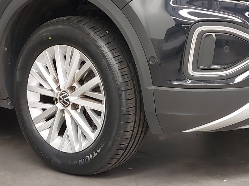 Used Volkswagen T-Roc 2023 for sale - 77987190: Photo 9