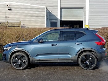 Used Volvo XC40 2025 for sale - 77695248: Photo