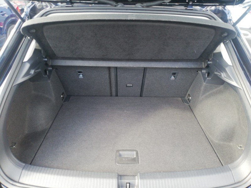 Used Volkswagen T-Roc 2022 for sale - 76742265: Photo 8