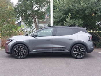 Used Renault Scenic E-Tech 2024 for sale - 77015140: Photo