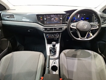 Used Volkswagen Polo 2023 for sale - 76838118: Photo