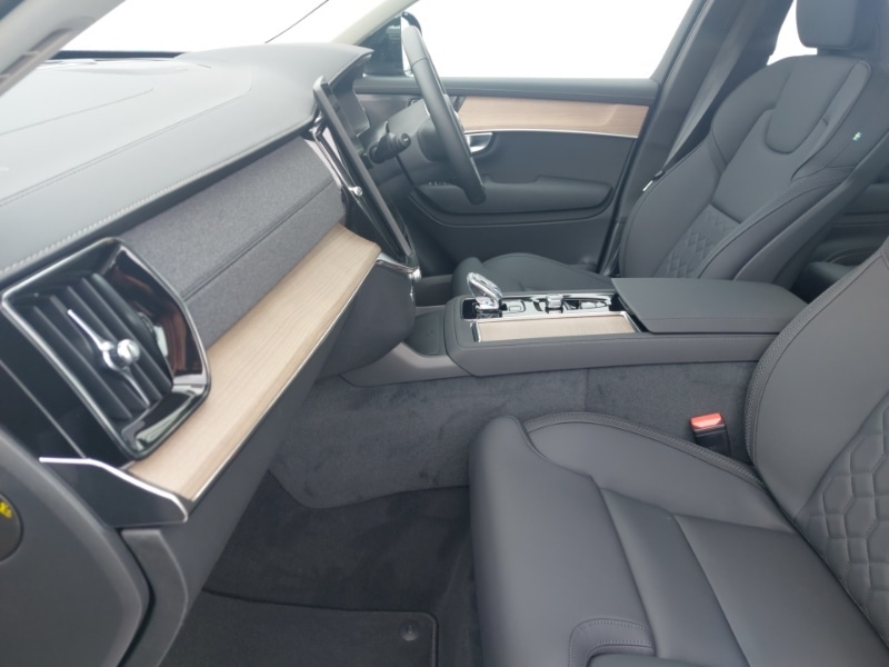 Used Volvo XC90 2025 for sale - 76967377: Photo 5