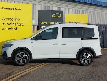 Used Ford Tourneo Connect 2023 for sale - 77314494: Photo