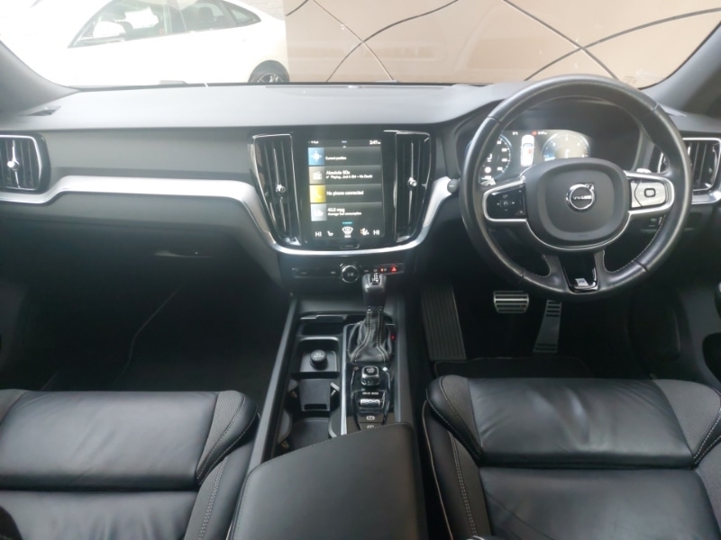 Used Volvo V60 2020 for sale - 77522940: Photo 2