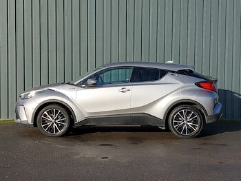 Used Toyota C-HR 2020 for sale - 77209924: Photo