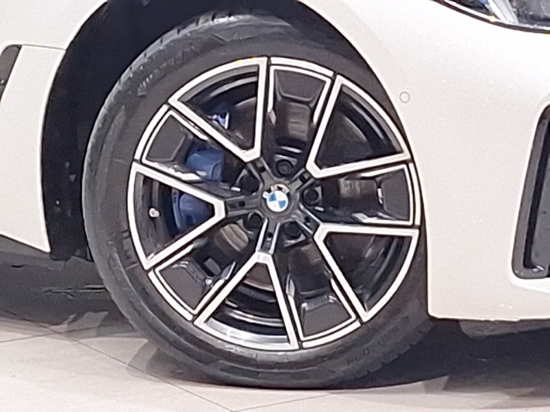 Used BMW i4 2025 for sale - 77070684: Photo 9