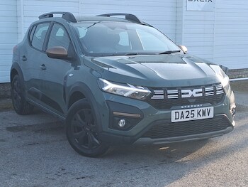 2025 - 1.0 TCe Extreme 5dr