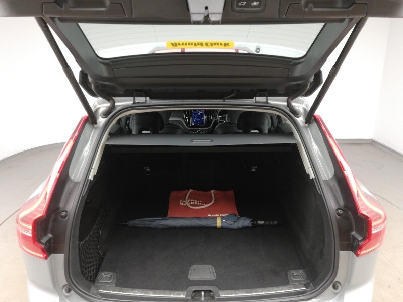 Used Volvo XC60 2023 for sale - 77677605: Photo 8