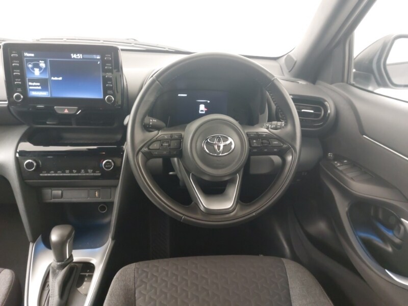 Used Toyota Yaris Cross 2022 for sale - 77025105: Photo 7