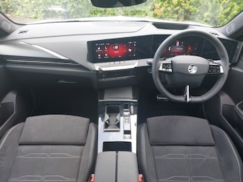 Used Vauxhall Astra 2025 for sale - 75920806: Photo