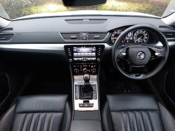 Used Skoda Superb 2020 for sale - 77343474: Photo