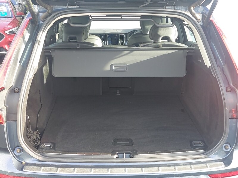 Used Volvo XC60 2021 for sale - 76778598: Photo 8