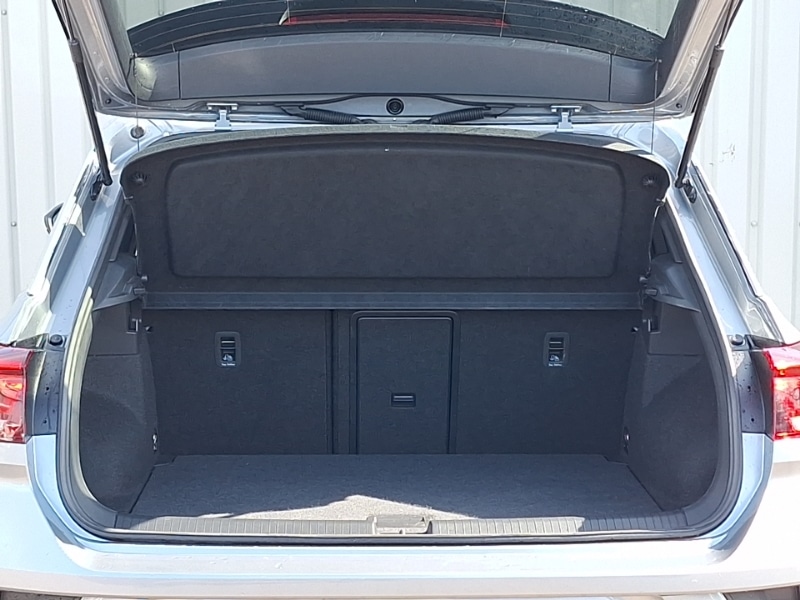 Used Volkswagen T-Roc 2024 for sale - 76506396: Photo 8