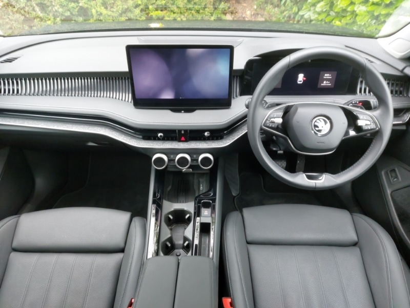 Used Skoda Superb 2024 for sale - 76511386: Photo 2