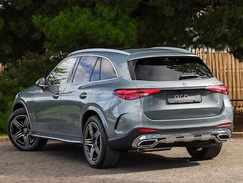 Used Mercedes-Benz GLC 2023 for sale - 76317568: Photo 3