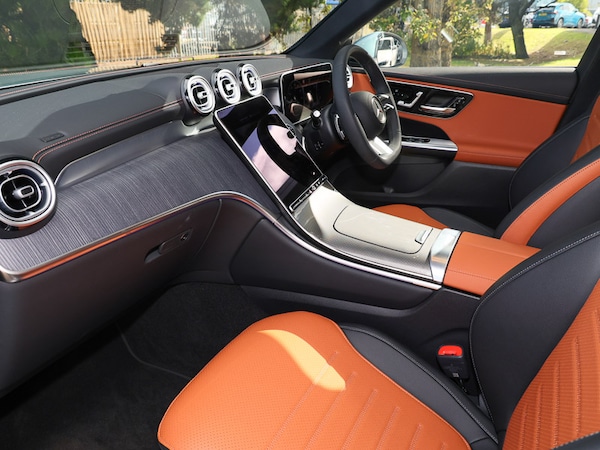 Used Mercedes-Benz GLC 2023 for sale - 76317568: Photo 5