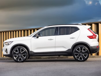 Used Volvo XC40 2025 for sale - 77889823: Photo