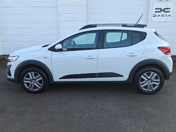 Used Dacia Sandero Stepway 2022 for sale - 77911809: Photo