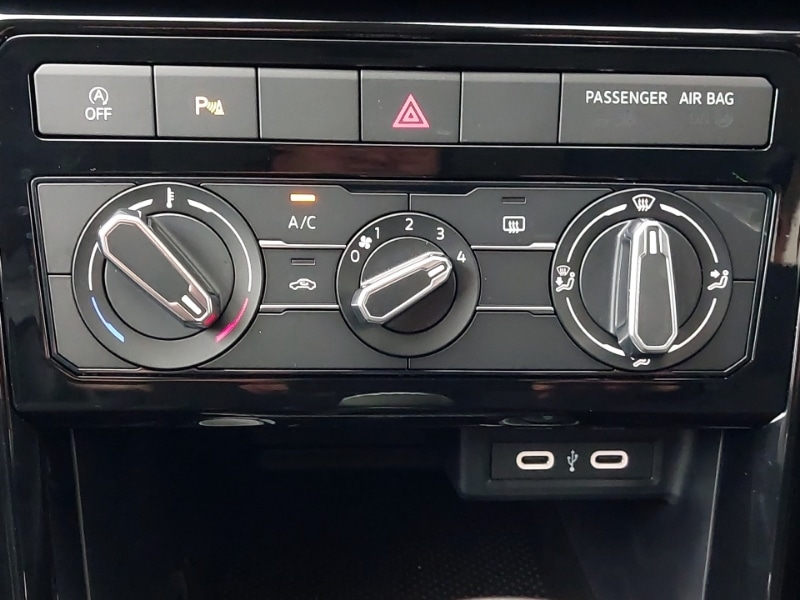 Used Volkswagen T-Cross 2024 for sale - 77169648: Photo 11