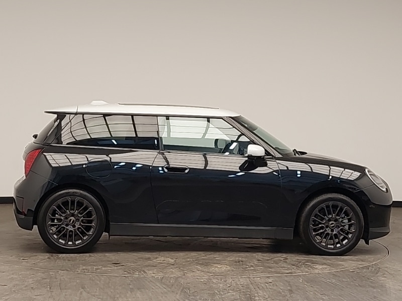 Used MINI Cooper 2025 for sale - 77214723: Photo 2