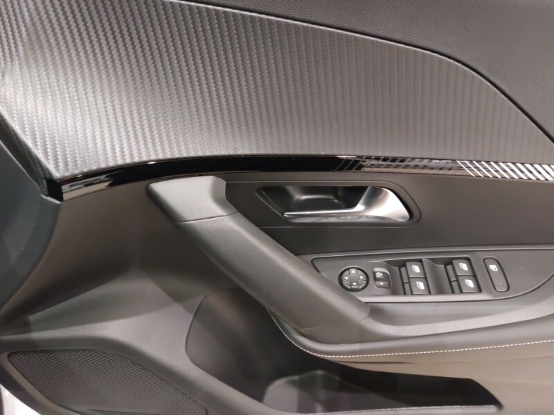 Used Peugeot 2008 2025 for sale - 76861130: Photo 10