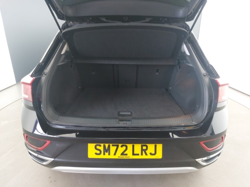 Used Volkswagen T-Roc 2023 for sale - 77977436: Photo 8