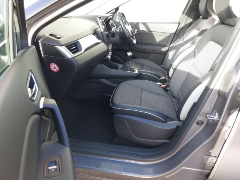 Used Renault Captur 2020 for sale - 76902070: Photo 5