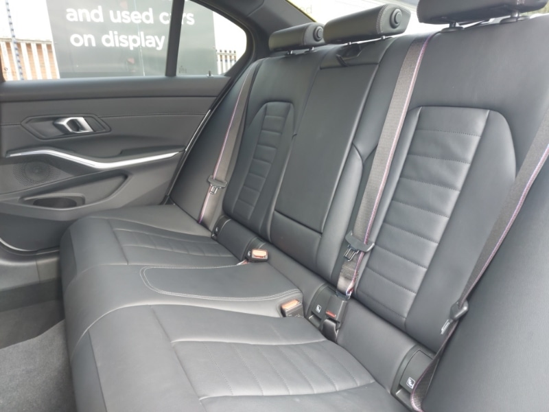 Used BMW 3 Series 2024 for sale - 76348132: Photo 6
