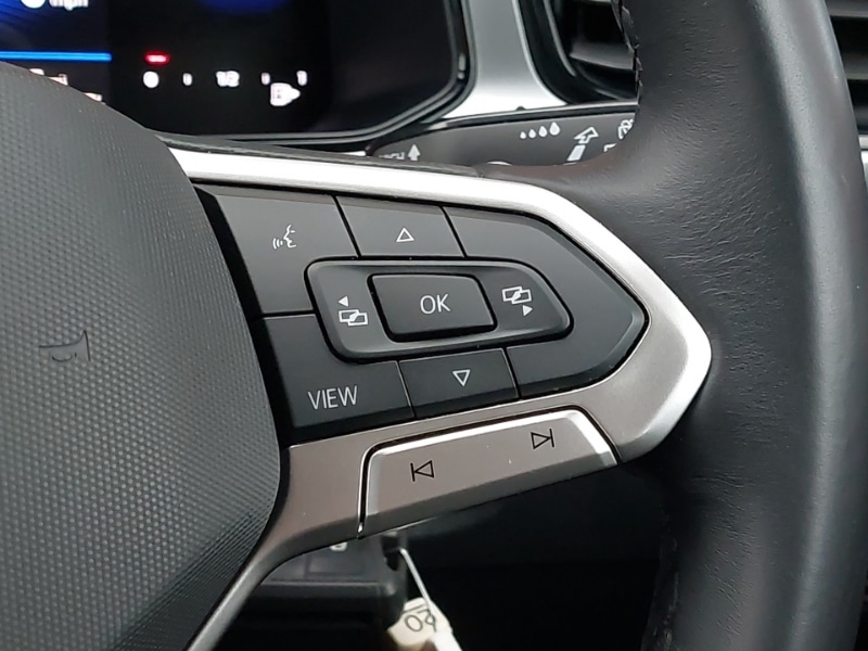 Used Volkswagen T-Roc 2023 for sale - 77624152: Photo 10