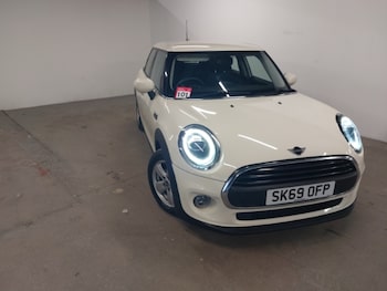Used MINI Hatch 2019 for sale - 75652077: Photo