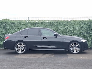 Used BMW 3 Series 2025 for sale - 76150256: Photo 2