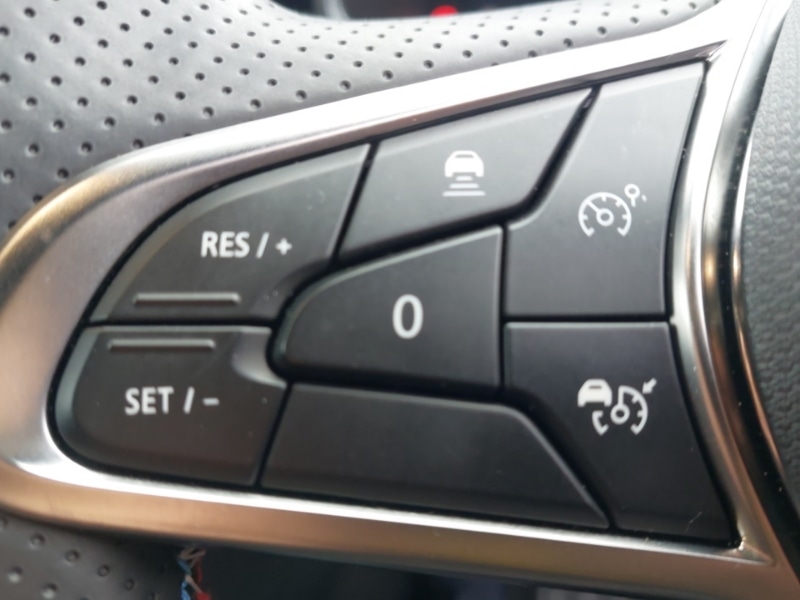 Used Renault Clio 2024 for sale - 76778676: Photo 12