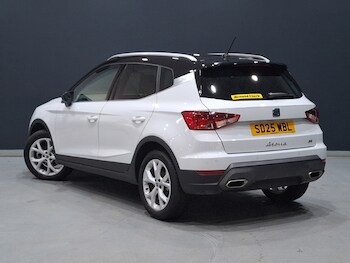 Used SEAT Arona 2025 for sale - 76948028: Photo