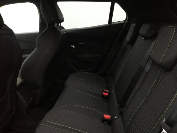 Used Peugeot 2008 2025 for sale - 76258889: Photo 6