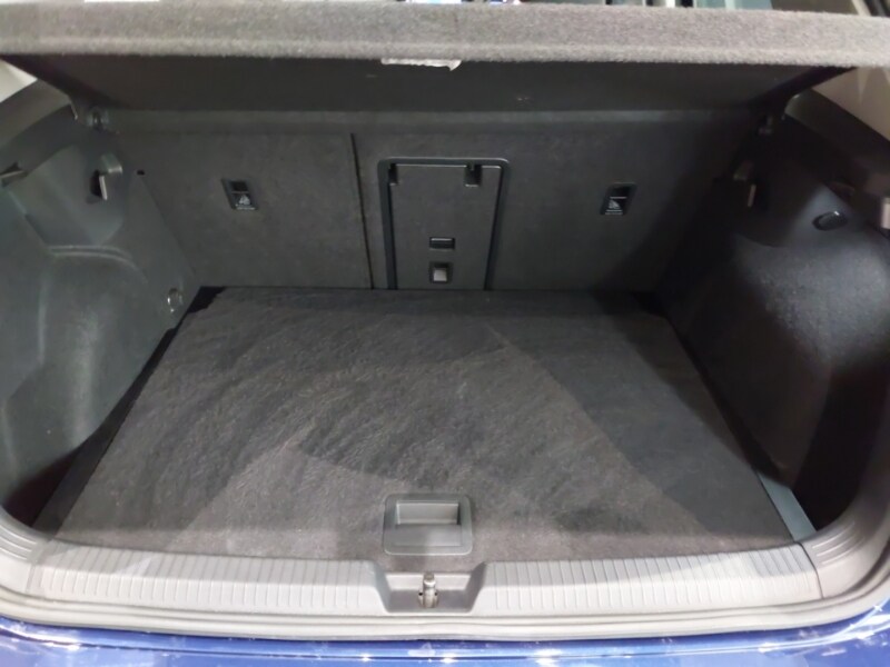 Used Volkswagen Golf 2023 for sale - 76682957: Photo 8