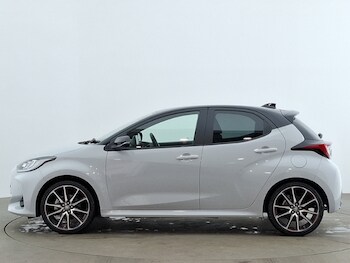 Used Toyota Yaris 2023 for sale - 77290025: Photo