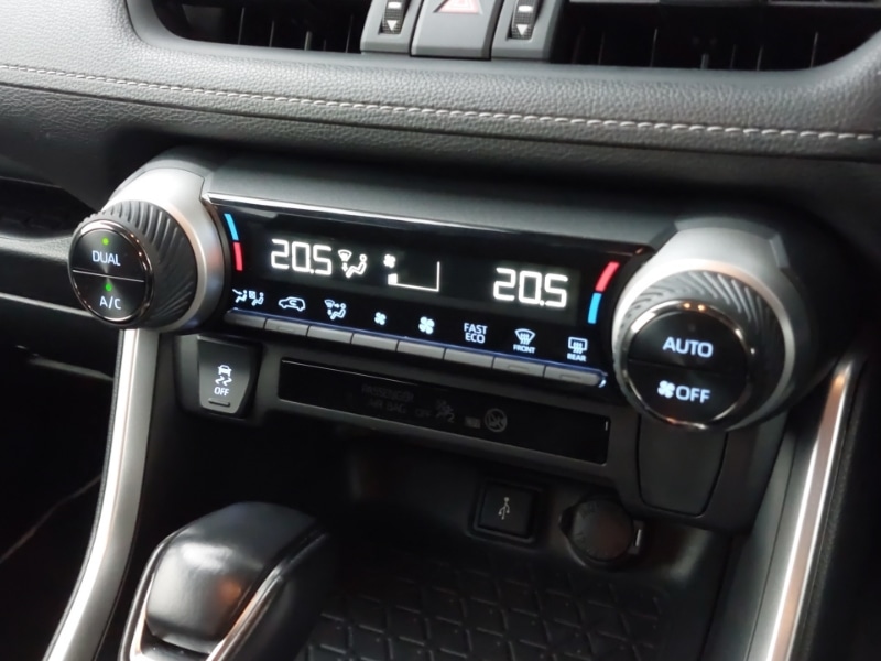 Used Toyota RAV4 2020 for sale - 77284939: Photo 11