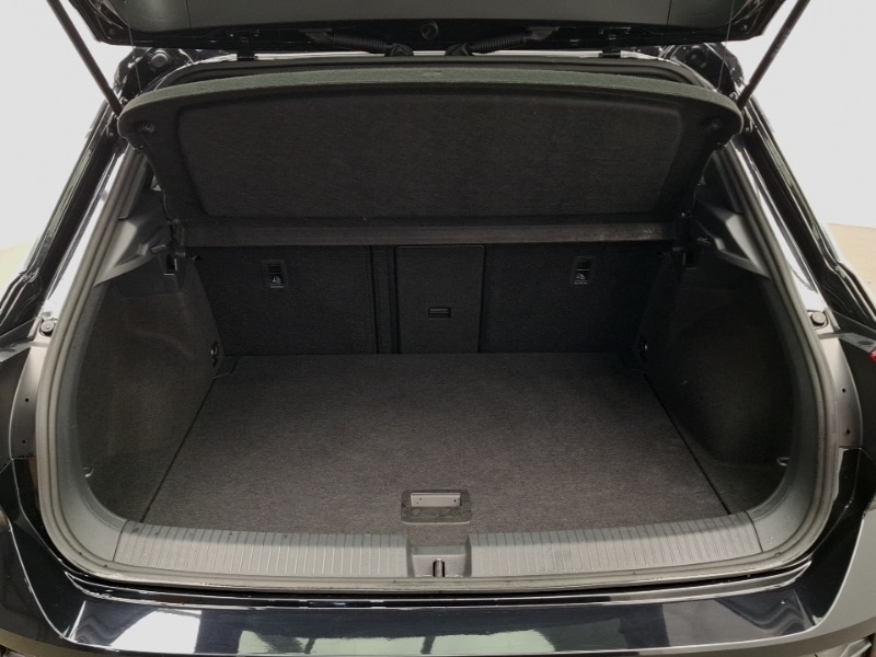 Used Volkswagen T-Roc 2022 for sale - 76907409: Photo 8