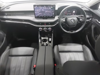 Used Skoda Superb 2024 for sale - 75976342: Photo