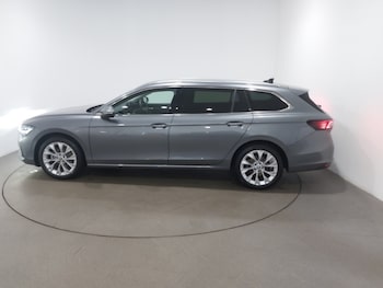 Used Skoda Superb 2024 for sale - 75976342: Photo