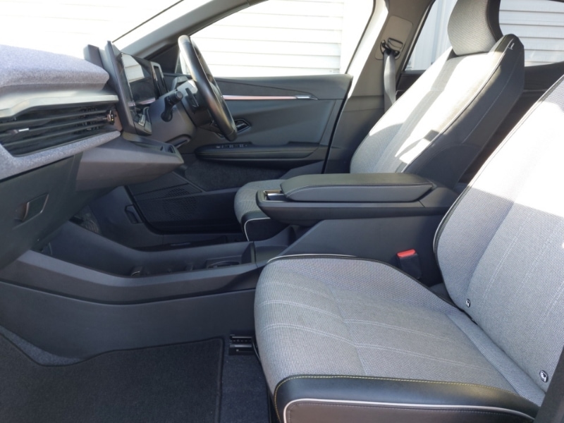 Used Renault Megane E Tech 2024 for sale - 77924102: Photo 5